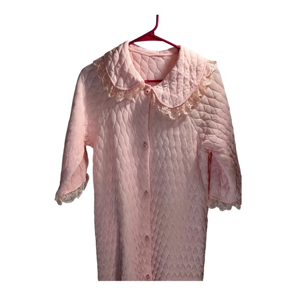 Vintage Quilted Pattern Robe - Picture 6 of 7